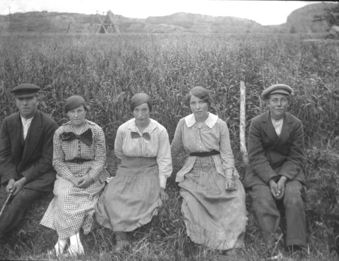 39. 1917.07.15 "John Johansson, Åseby, 5 pers." "Alfrida Olsson, Kållekärr, Höviksnäs"